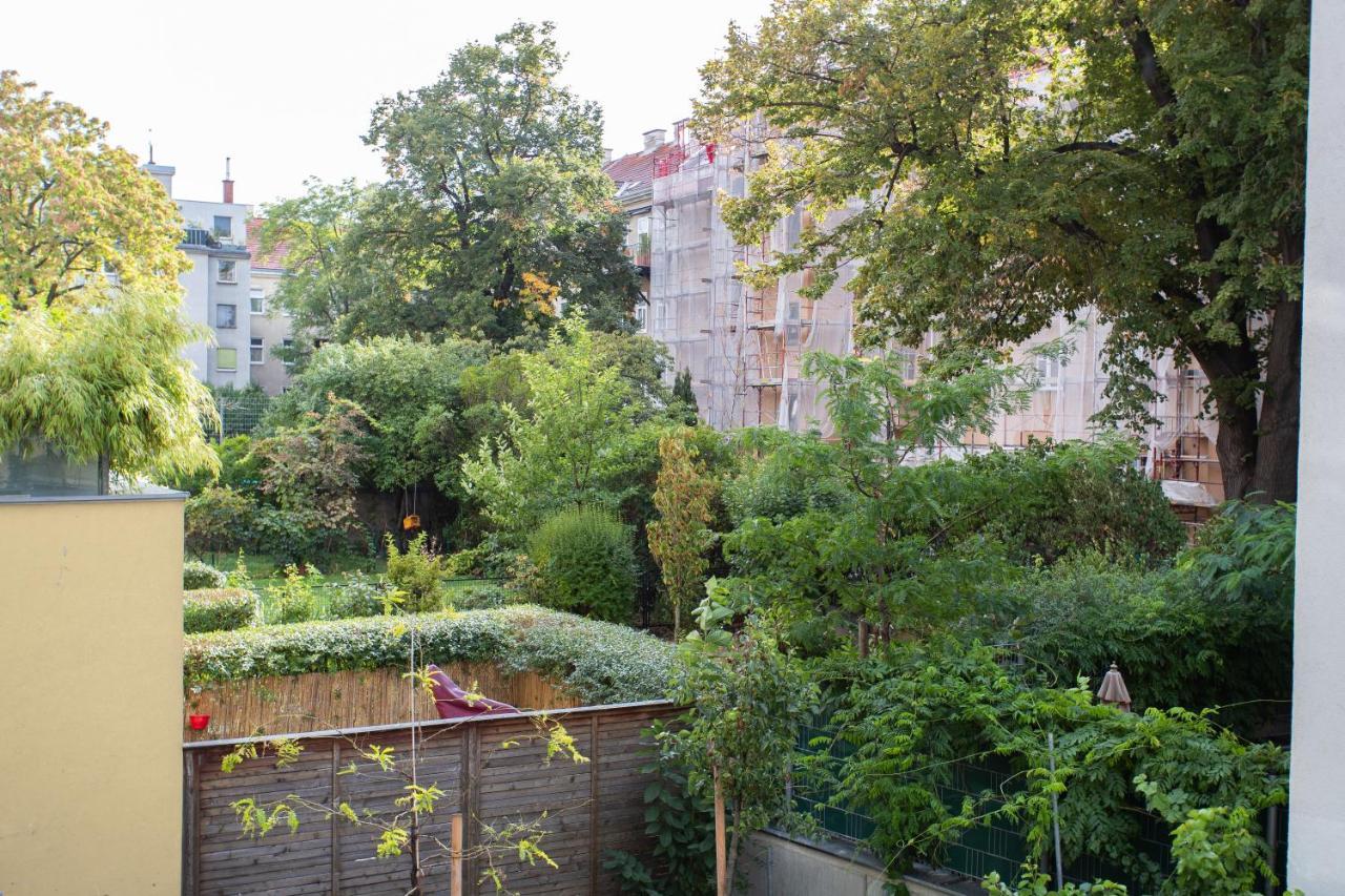 Stilvolle Wohnung Mit Ruhig Gelegenem Balkon Viena Exterior foto