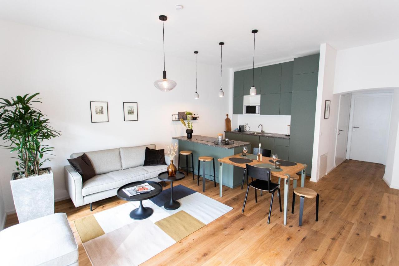 Stilvolle Wohnung Mit Ruhig Gelegenem Balkon Viena Exterior foto