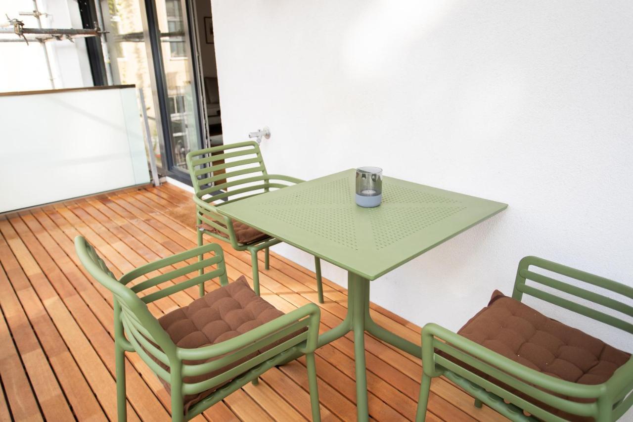 Stilvolle Wohnung Mit Ruhig Gelegenem Balkon Viena Exterior foto